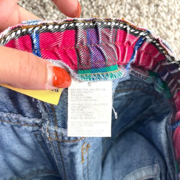 Vintage BonJour High Rise Blue and Red Plaid Patchwork Jeans in Size 6 - Picture 6 of 8